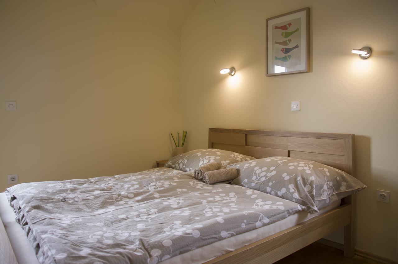Hostel Hisa Na Travniku Dob Extérieur photo
